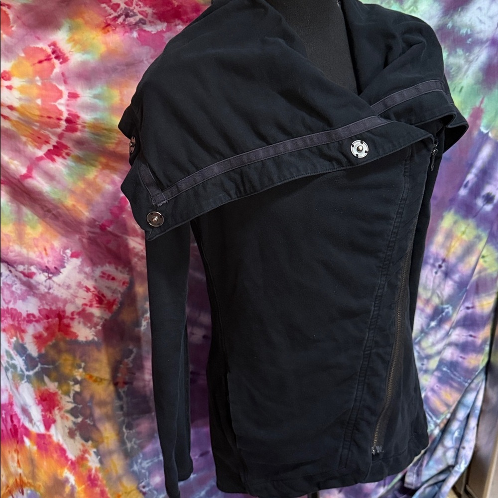 LULULEMON METHOD WRAP JACKET🖤 - image 3